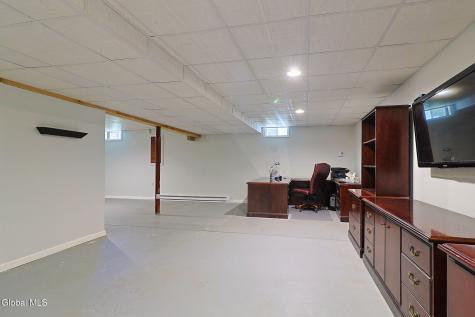 10 Darren's Way Albany NY 12205
