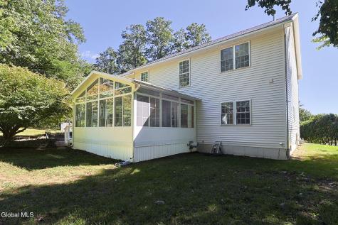 10 Darren's Way Albany NY 12205