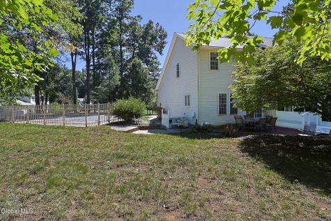 10 Darren's Way Albany NY 12205