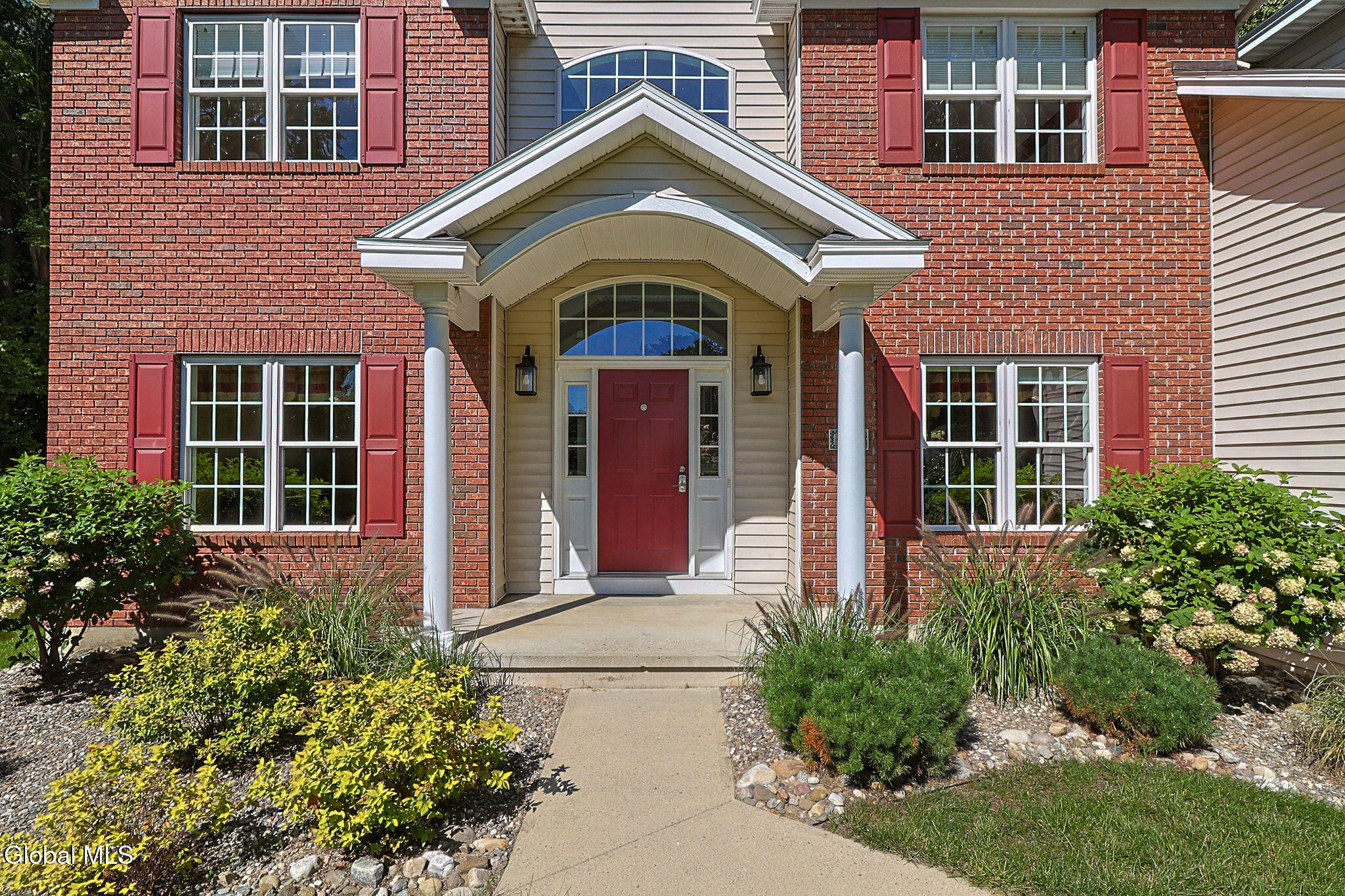 10 Darren's Way Albany NY 12205