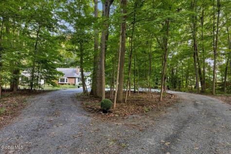 962 Grooms Road Rexford NY 12148