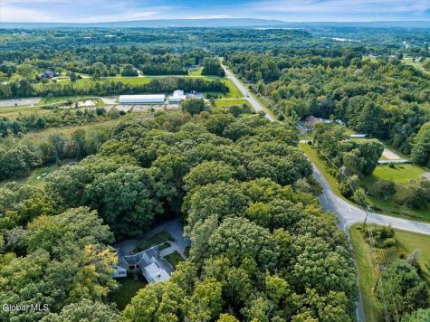 962 Grooms Road Rexford NY 12148