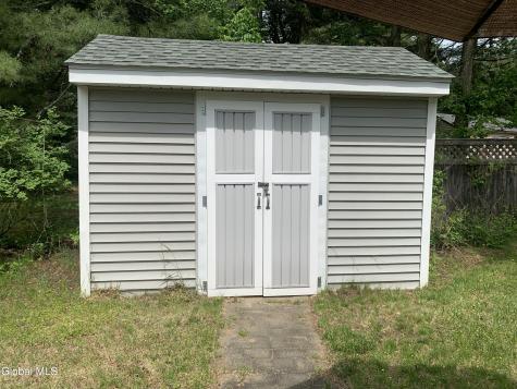 3403 Gari Lane Guilderland NY 12303
