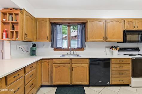 3403 Gari Lane Guilderland NY 12303