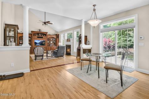 4 Stoney Heights Court Clifton Park NY 12065
