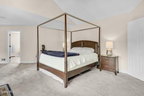 4 Stoney Heights Court Clifton Park NY 12065