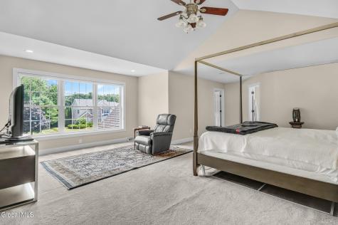 4 Stoney Heights Court Clifton Park NY 12065