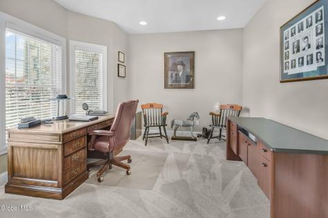 4 Stoney Heights Court Clifton Park NY 12065