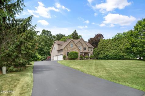 4 Stoney Heights Court Clifton Park NY 12065