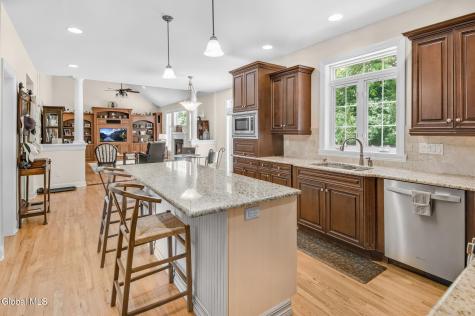 4 Stoney Heights Court Clifton Park NY 12065