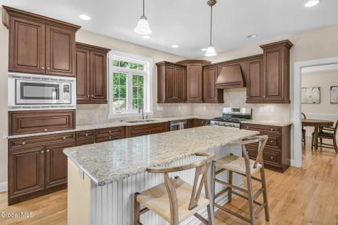 4 Stoney Heights Court Clifton Park NY 12065