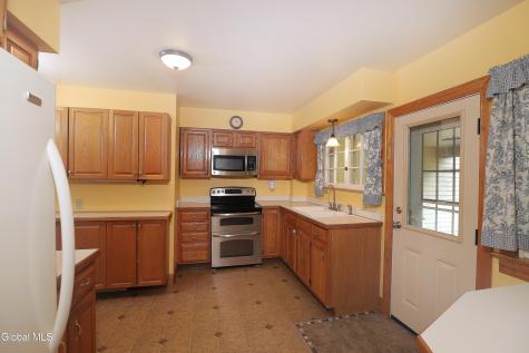 26 Gleason Road Glenville NY 12302