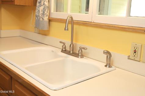 26 Gleason Road Glenville NY 12302