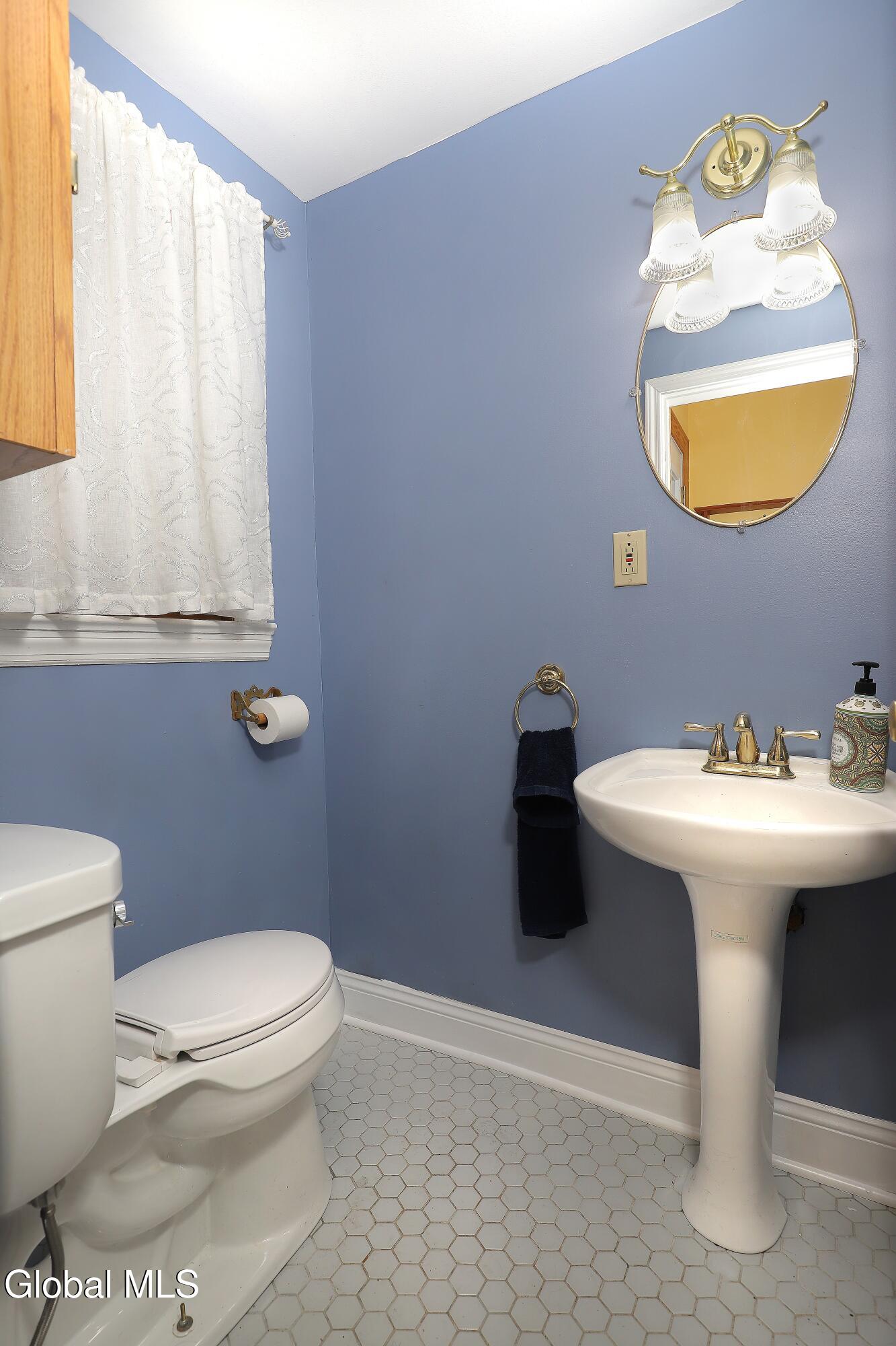 26 Gleason Road Glenville NY 12302