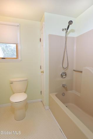 26 Gleason Road Glenville NY 12302