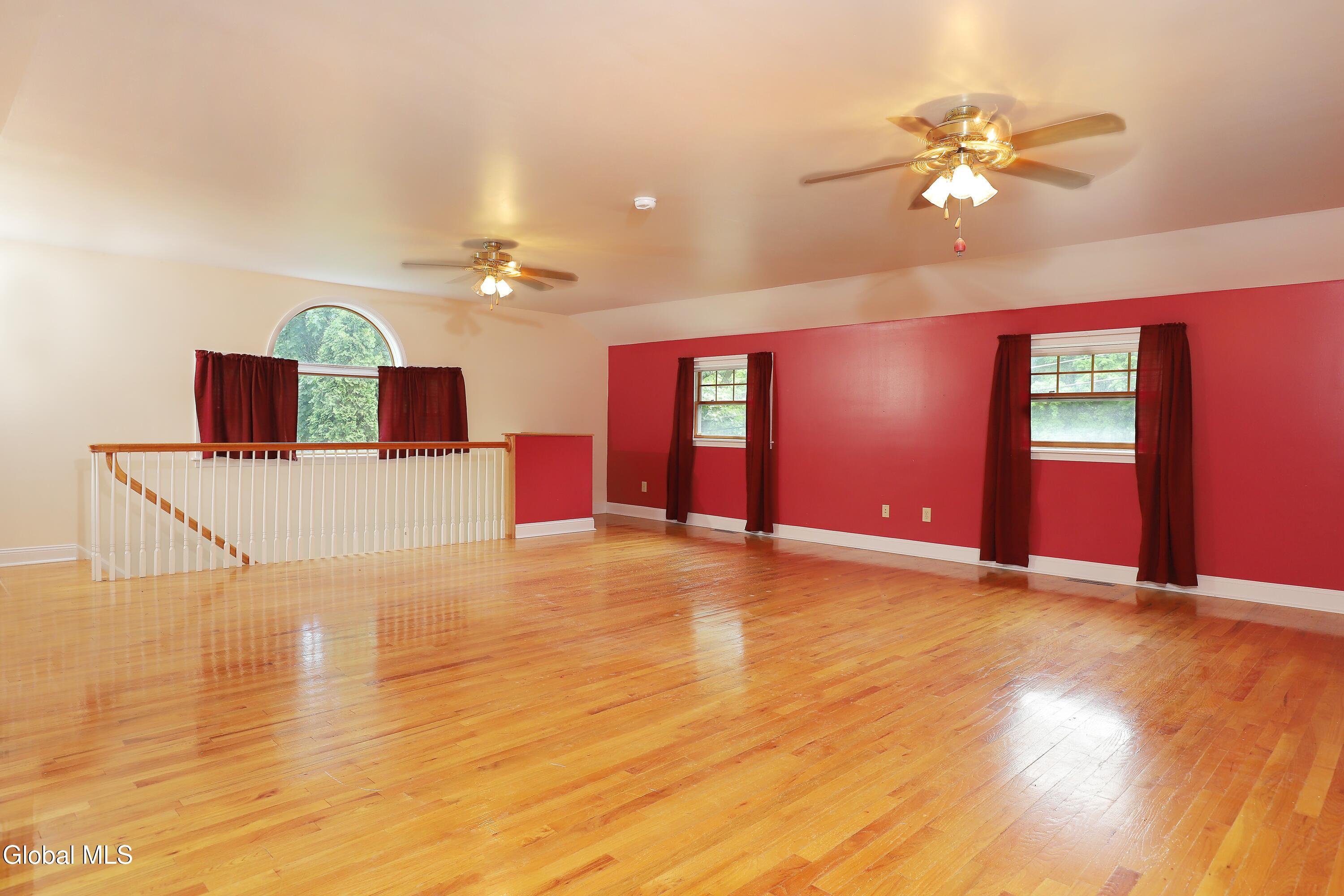 26 Gleason Road Glenville NY 12302