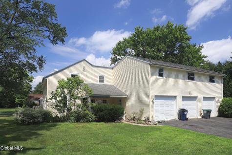 26 Gleason Road Glenville NY 12302