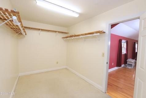 26 Gleason Road Glenville NY 12302