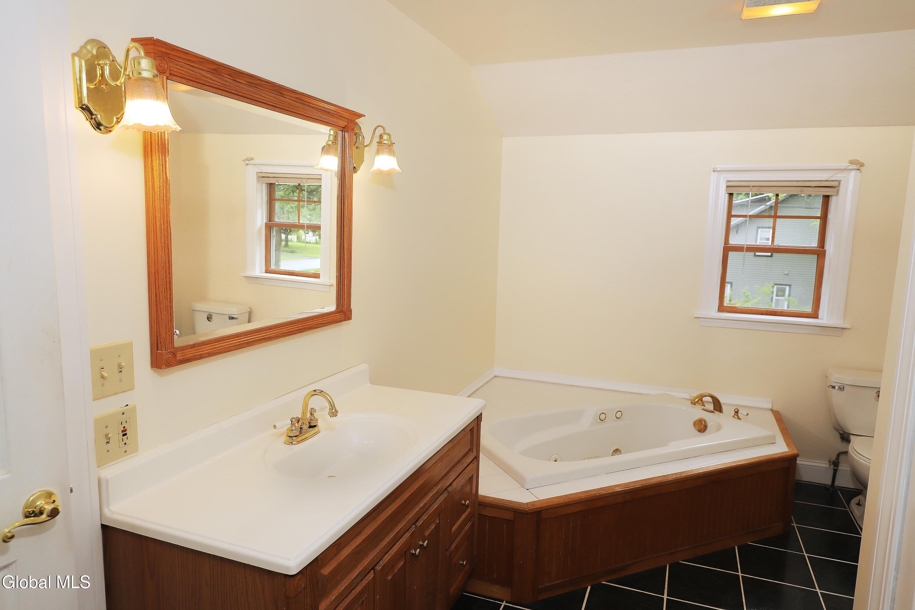 26 Gleason Road Glenville NY 12302
