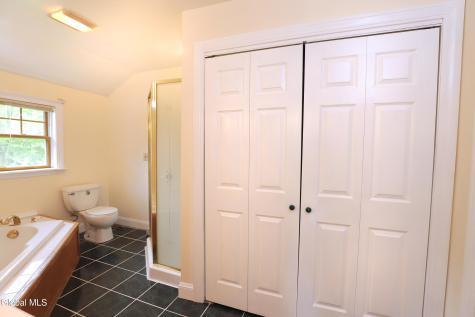 26 Gleason Road Glenville NY 12302