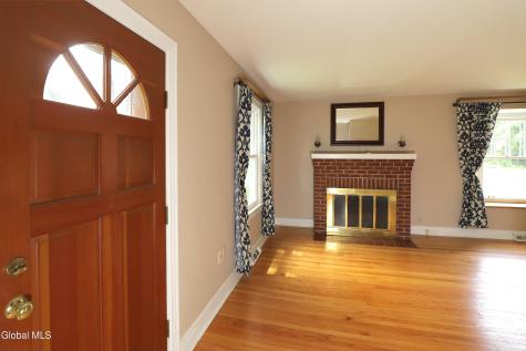 26 Gleason Road Glenville NY 12302