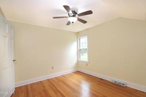 26 Gleason Road Glenville NY 12302