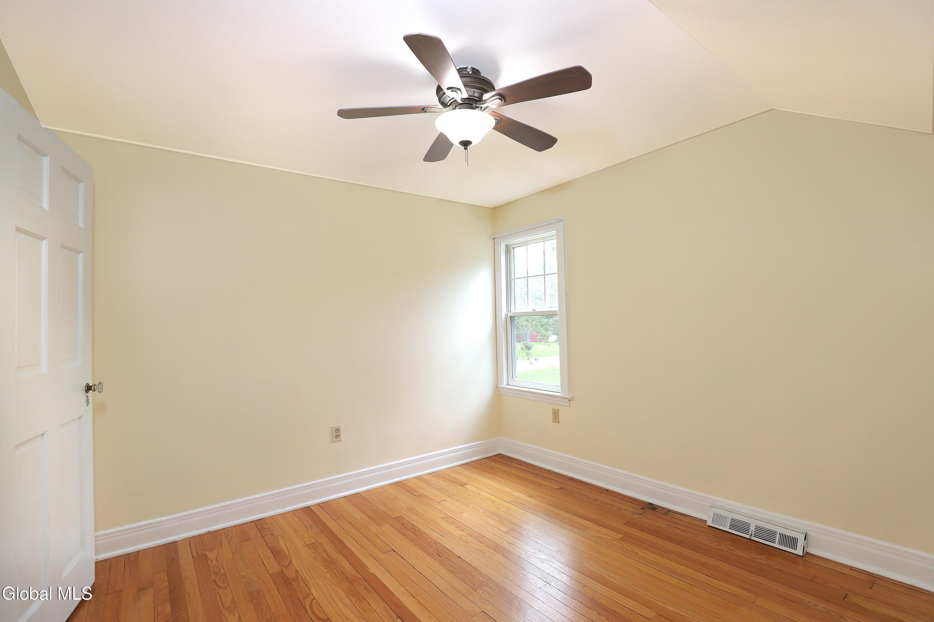26 Gleason Road Glenville NY 12302