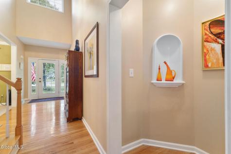 2 Huntington Court Saratoga Springs NY 12866