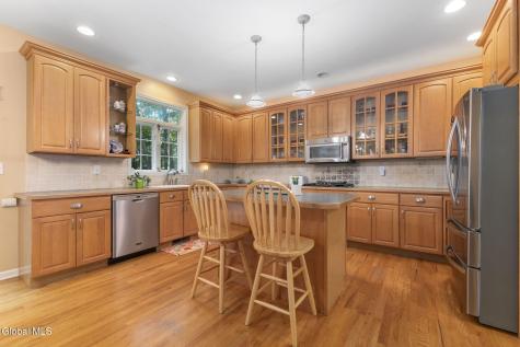 2 Huntington Court Saratoga Springs NY 12866