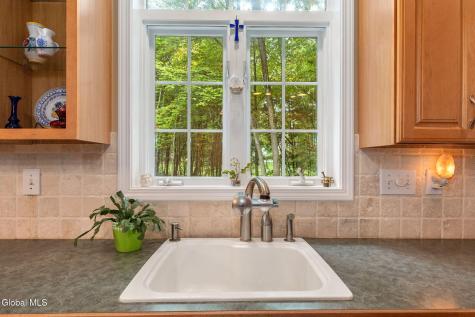 2 Huntington Court Saratoga Springs NY 12866