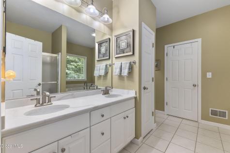 2 Huntington Court Saratoga Springs NY 12866