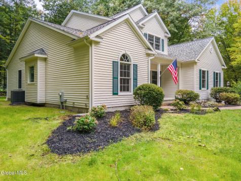 2 Huntington Court Saratoga Springs NY 12866