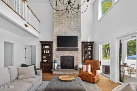 8 Brooke Court Clifton Park NY 12065