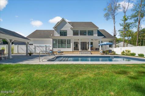 8 Brooke Court Clifton Park NY 12065