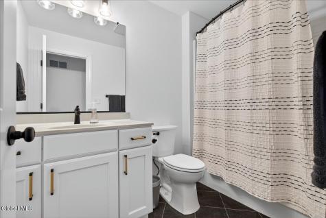 8 Brooke Court Clifton Park NY 12065