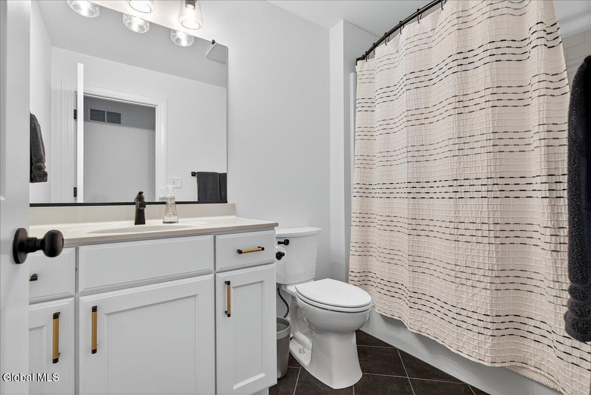 8 Brooke Court Clifton Park NY 12065