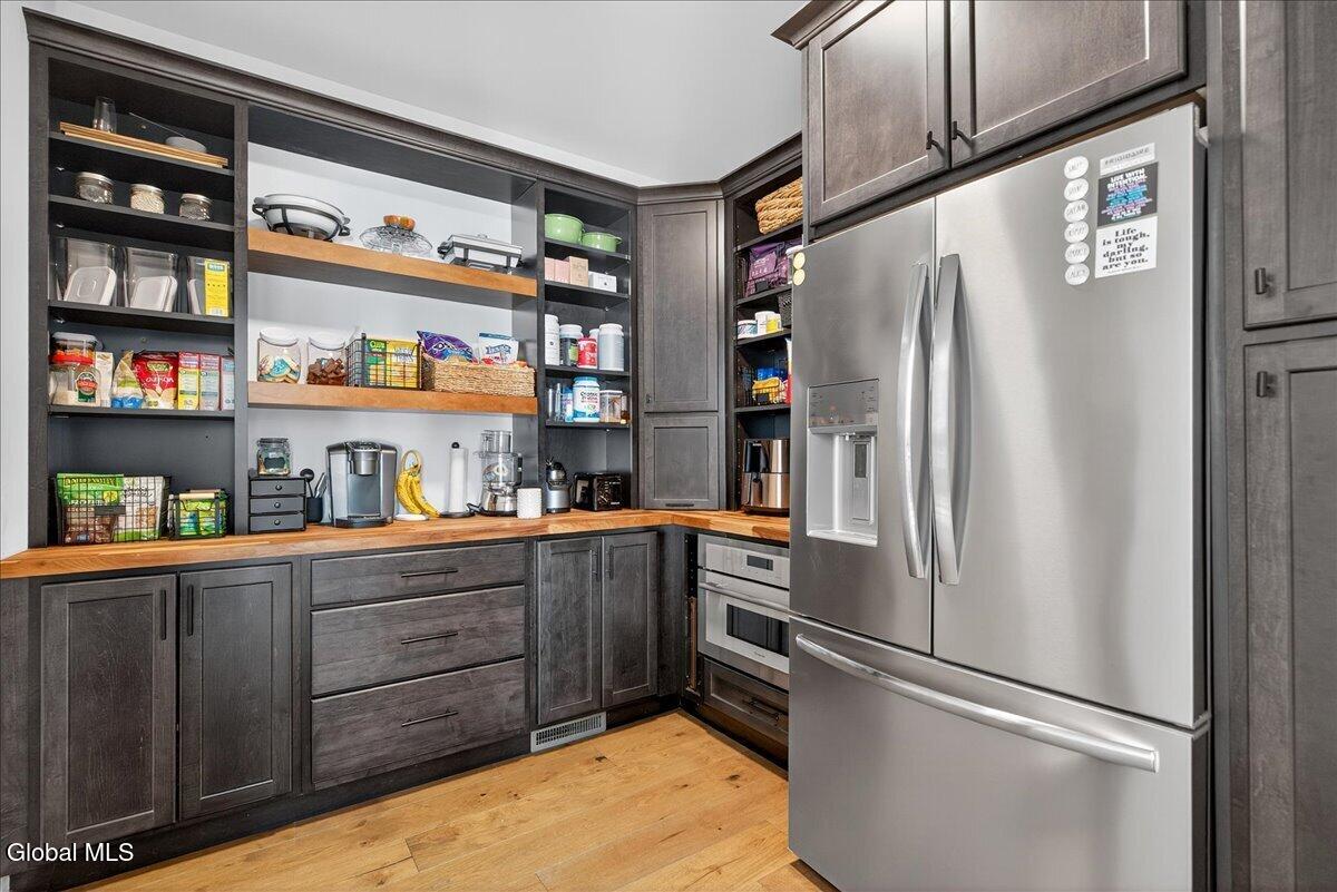 8 Brooke Court Clifton Park NY 12065