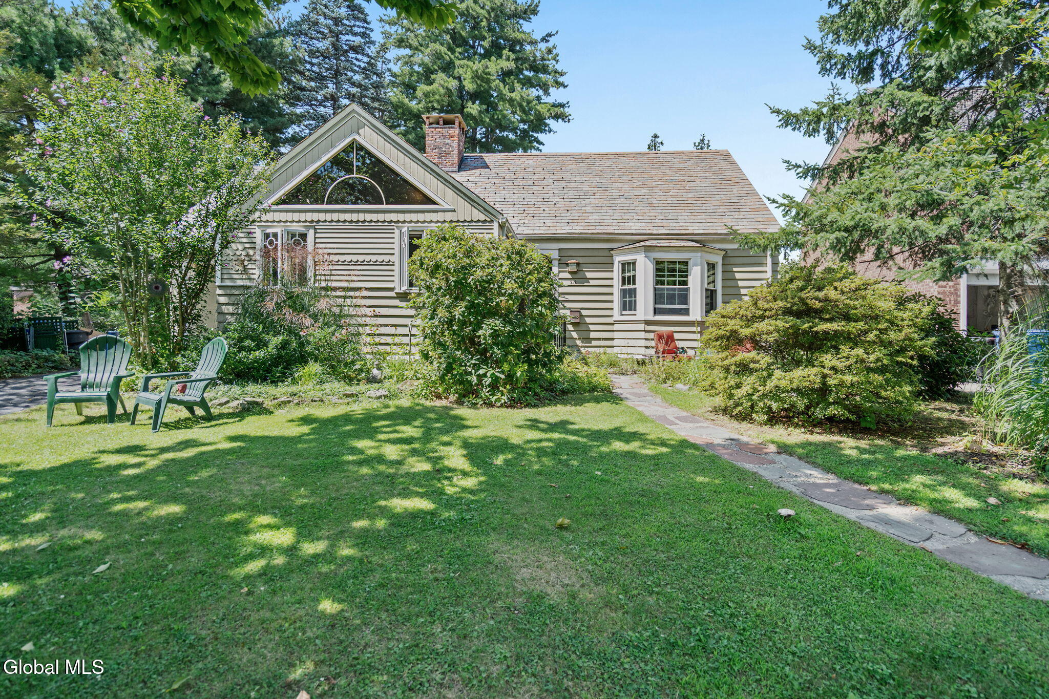 212 Colonial Avenue Albany NY 12208