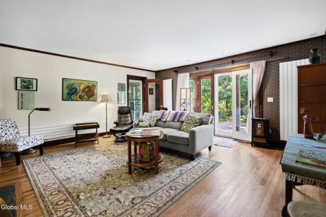 212 Colonial Avenue Albany NY 12208