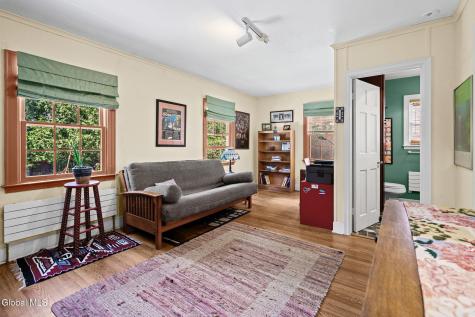 212 Colonial Avenue Albany NY 12208