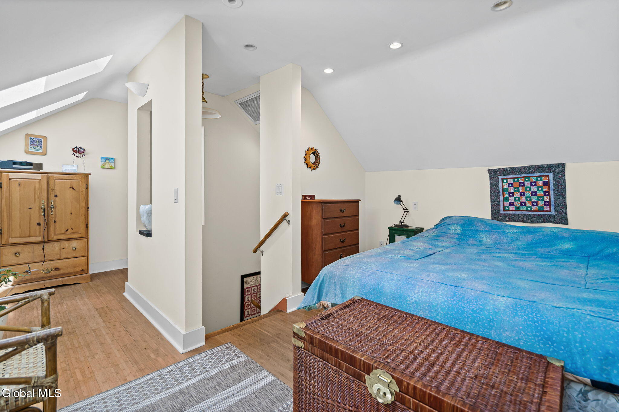 212 Colonial Avenue Albany NY 12208