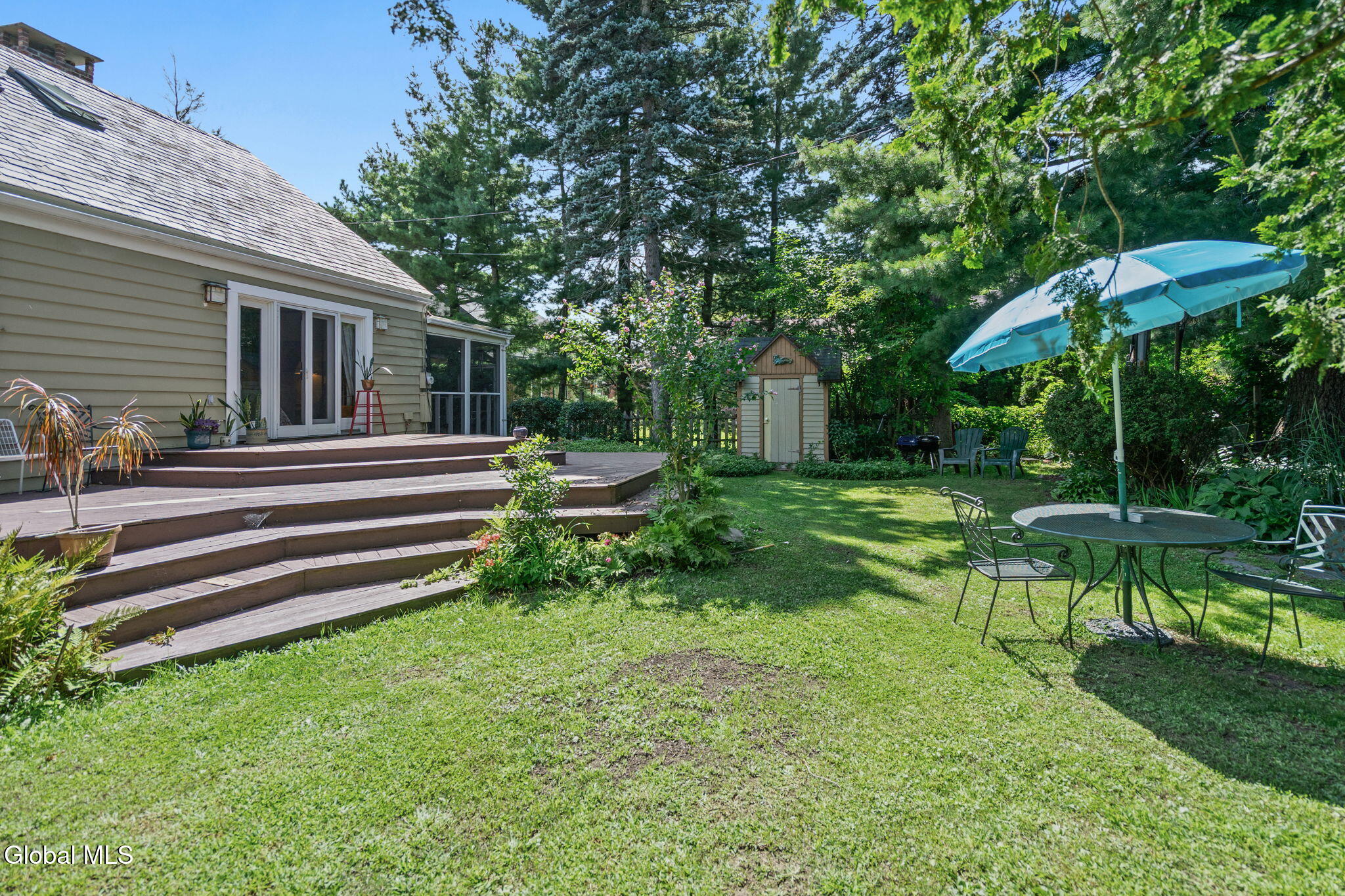 212 Colonial Avenue Albany NY 12208