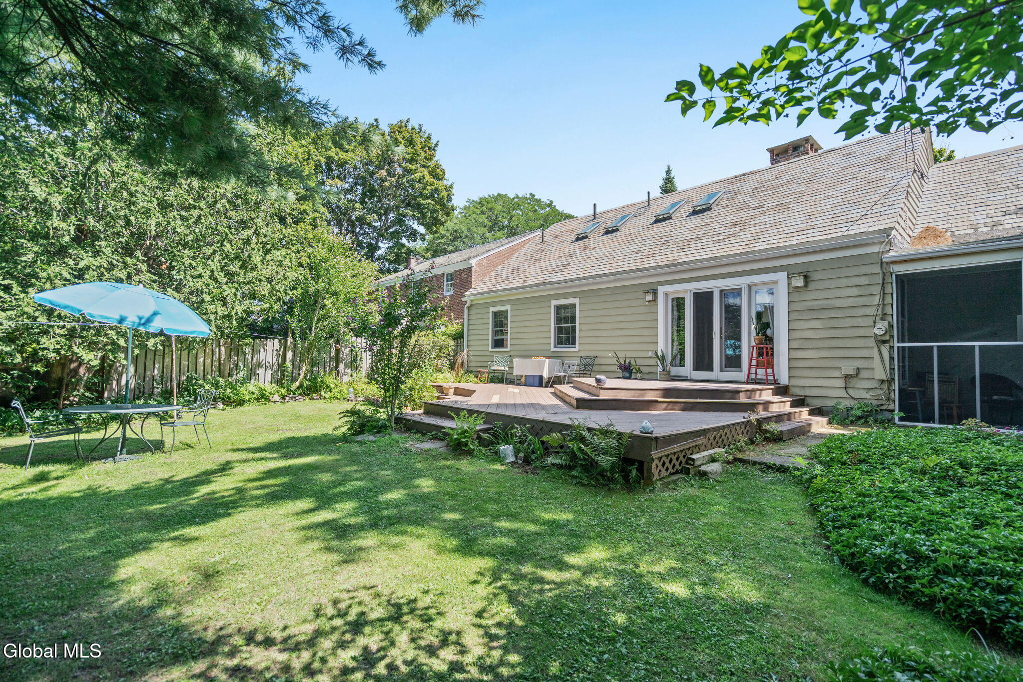 212 Colonial Avenue Albany NY 12208