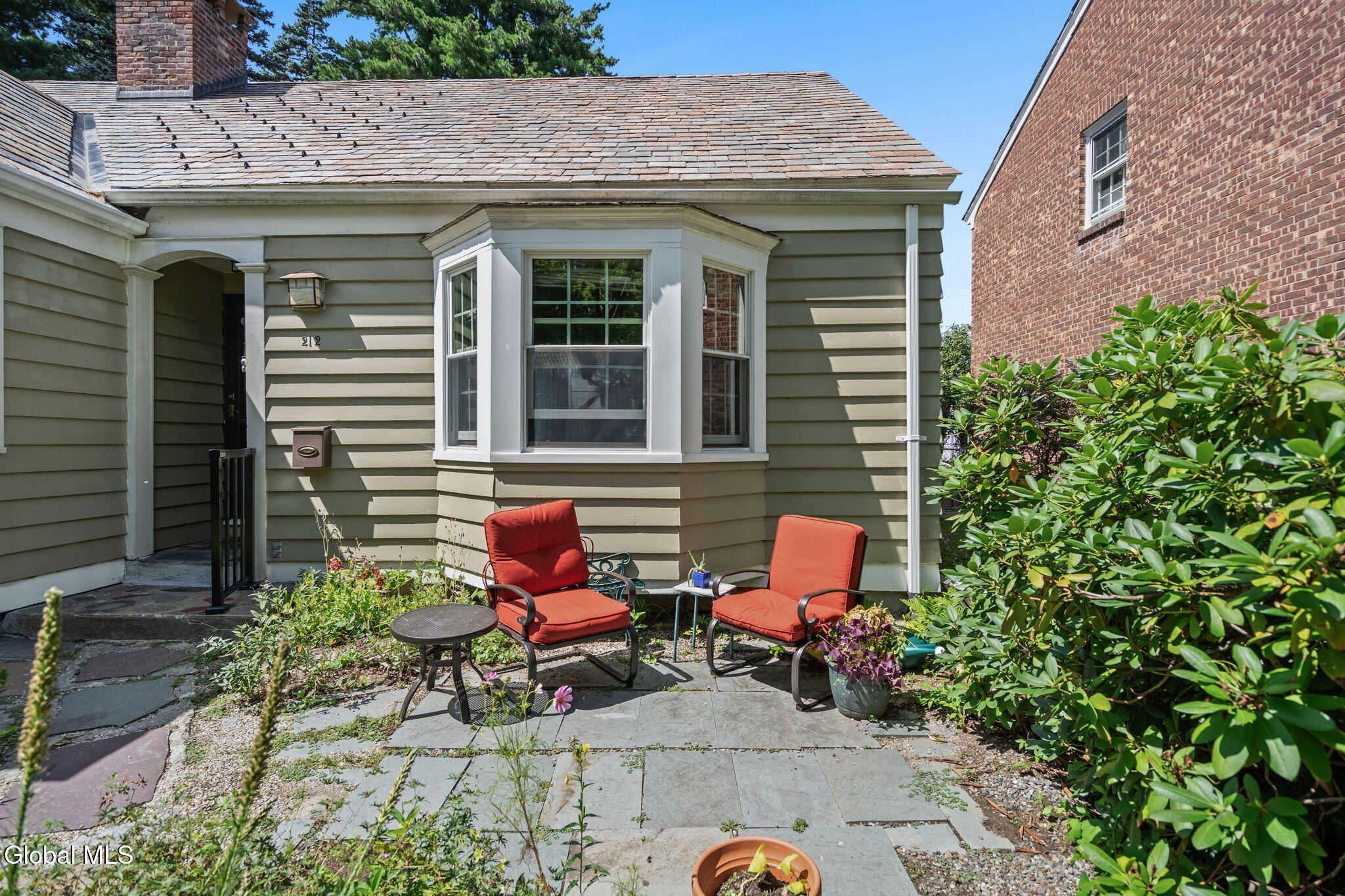 212 Colonial Avenue Albany NY 12208
