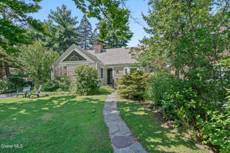 212 Colonial Avenue Albany NY 12208