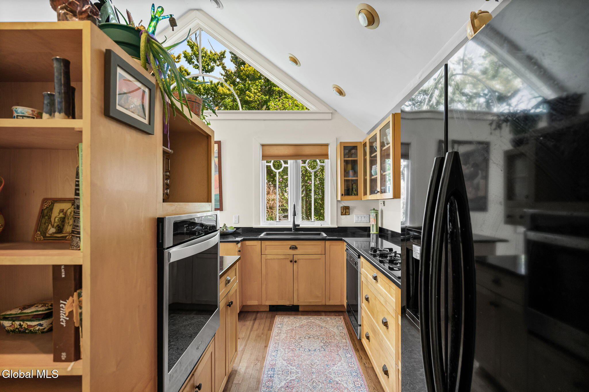 212 Colonial Avenue Albany NY 12208
