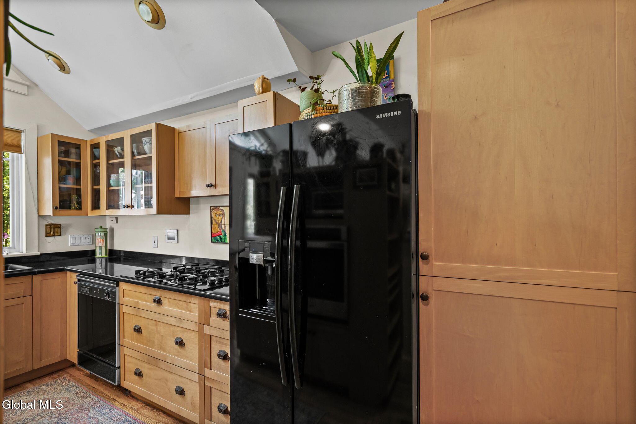 212 Colonial Avenue Albany NY 12208
