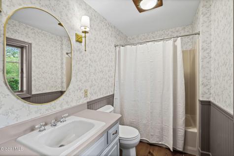 1167 Meadowdale Road Altamont NY 12009