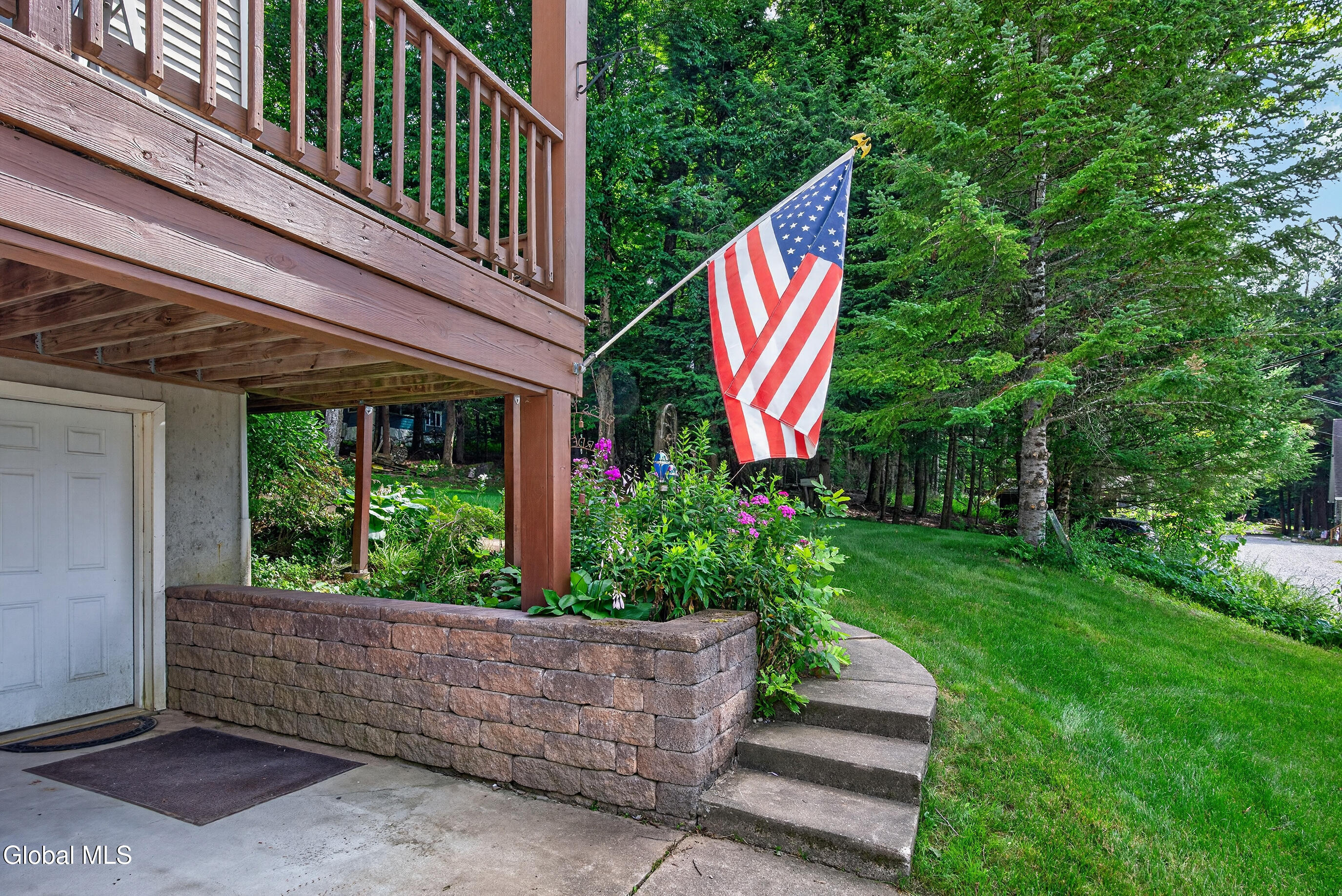 3016 South Shore Drive, West Galway NY 12086