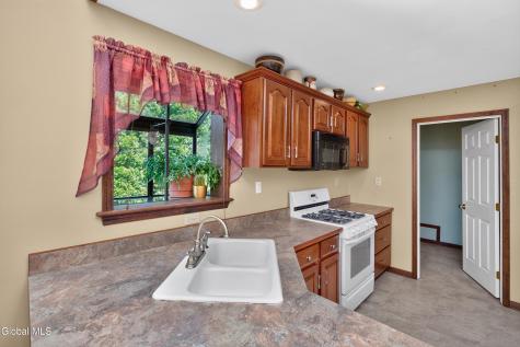 3016 South Shore Drive, West Galway NY 12086